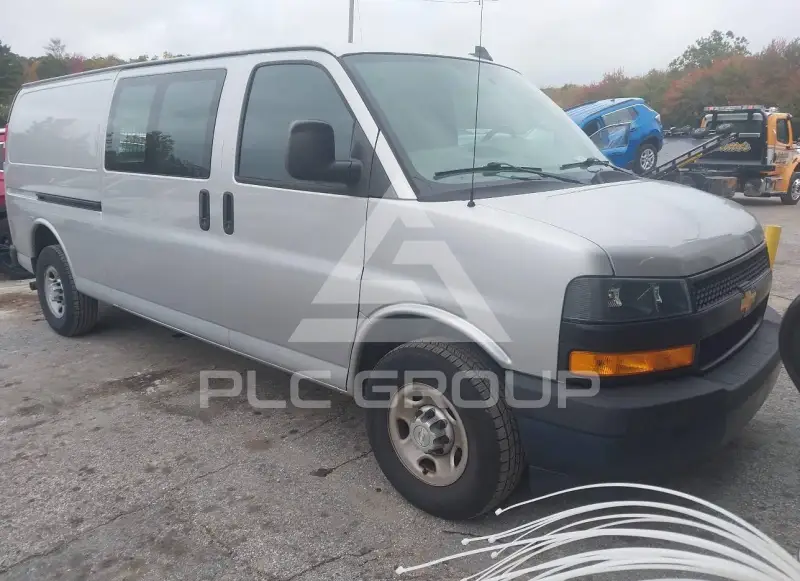 2018 Chevrolet Express фото