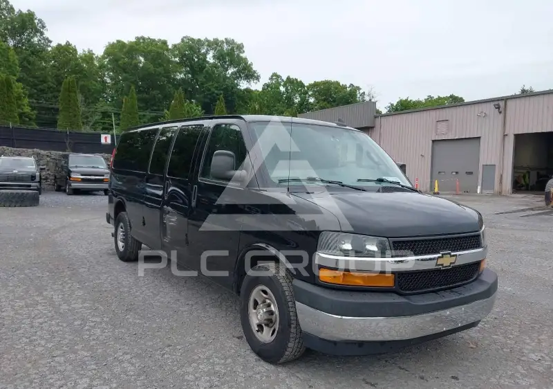 2018 Chevrolet Express фото