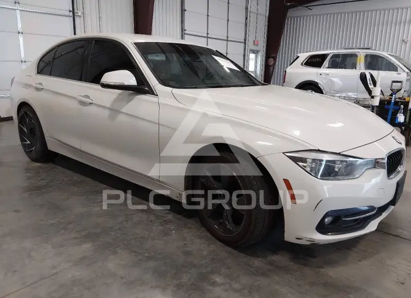 2018 BMW 330 фото