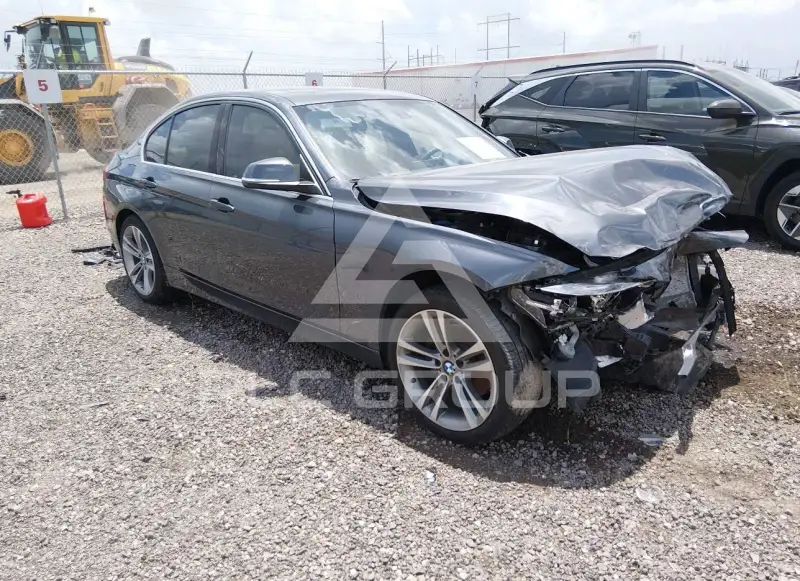 2018 BMW 330 photo
