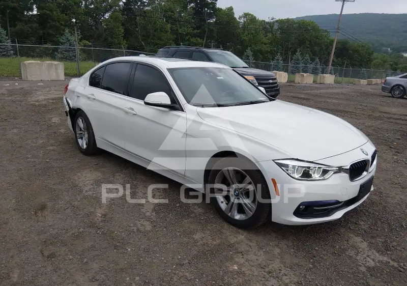 2018 BMW 330 photo