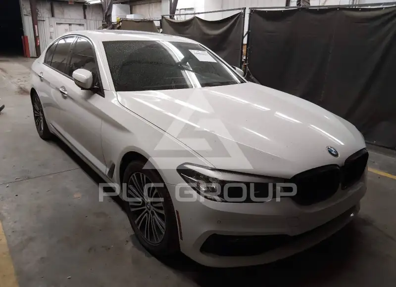 2018 BMW 530 фото