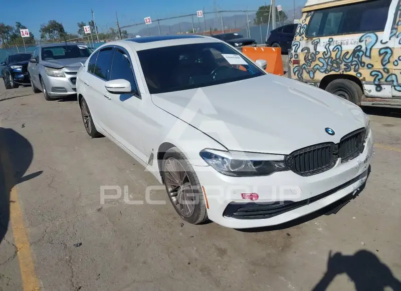 2018 BMW 530 фото