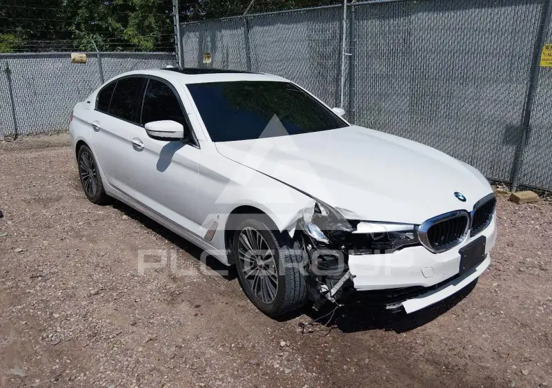 2018 BMW 530 photo
