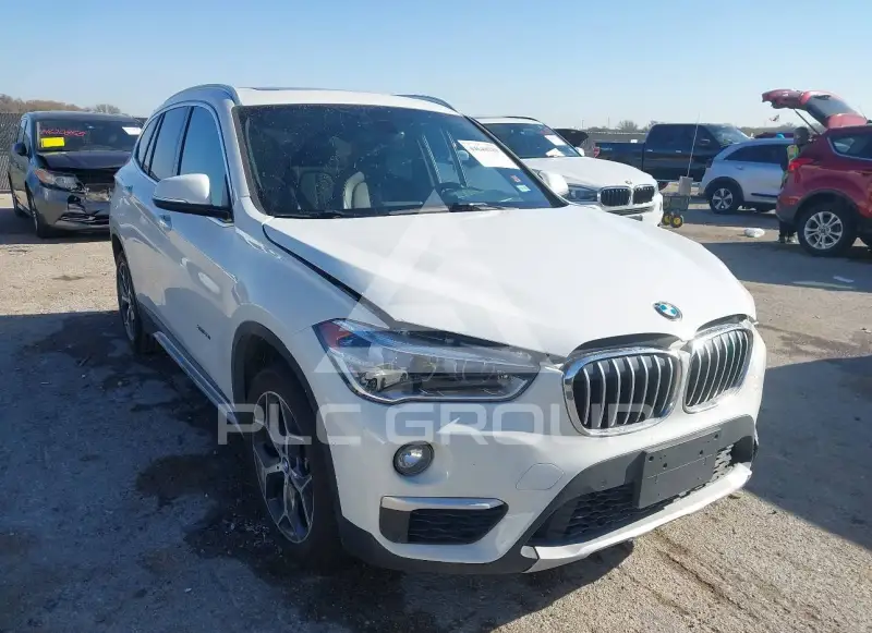 2018 BMW X1 фото