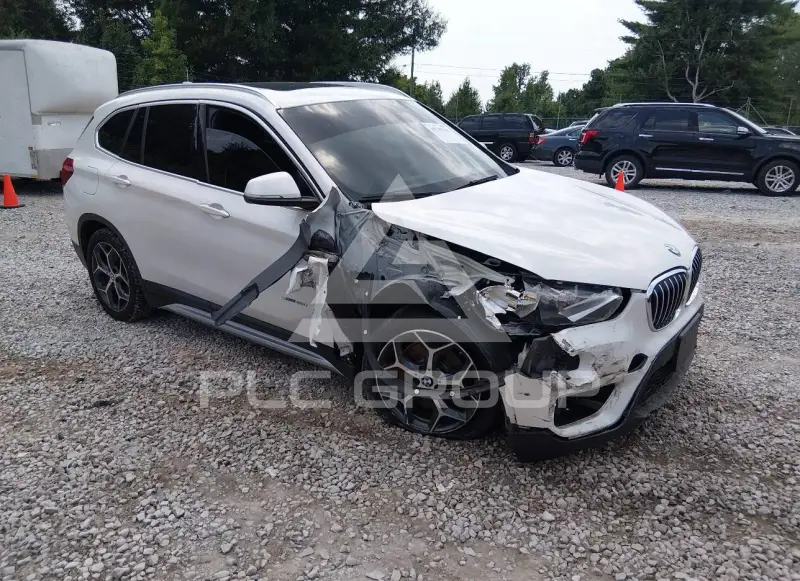 2018 BMW X1 фото