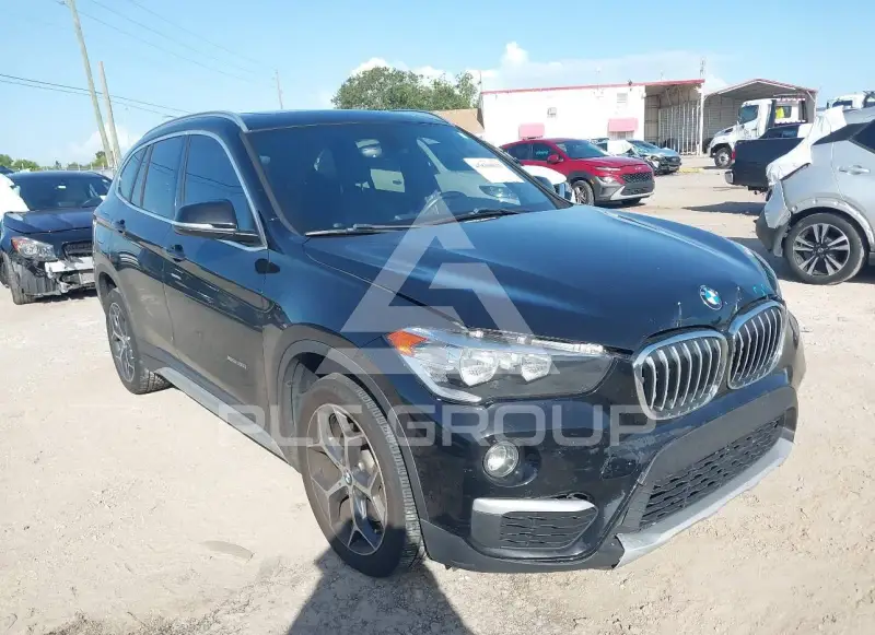 2018 BMW X1 фото