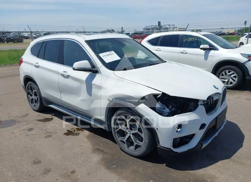 2018 BMW X1 фото