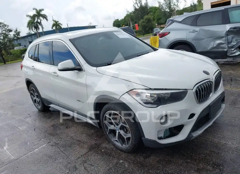 2018 BMW X1 фото