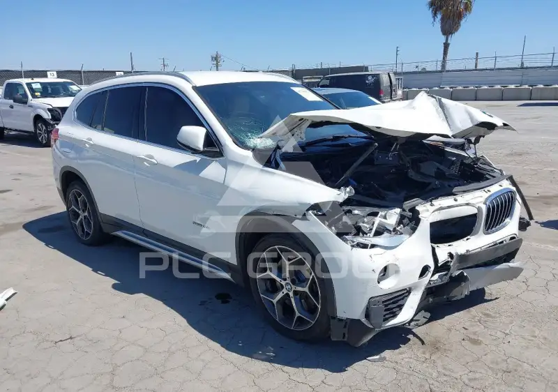 2018 BMW X1 фото