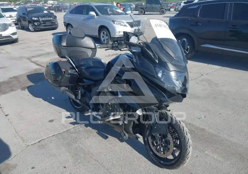 2018 BMW K1600 фото