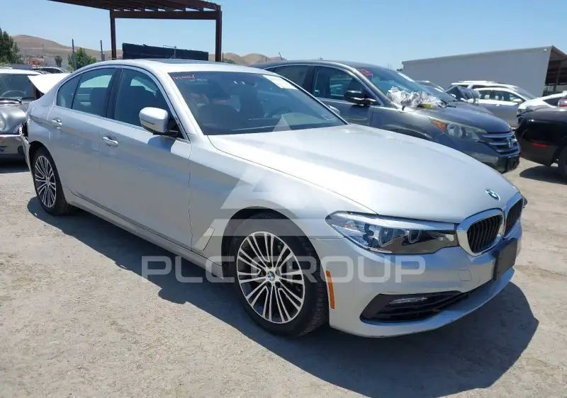 2018 BMW 530 photo