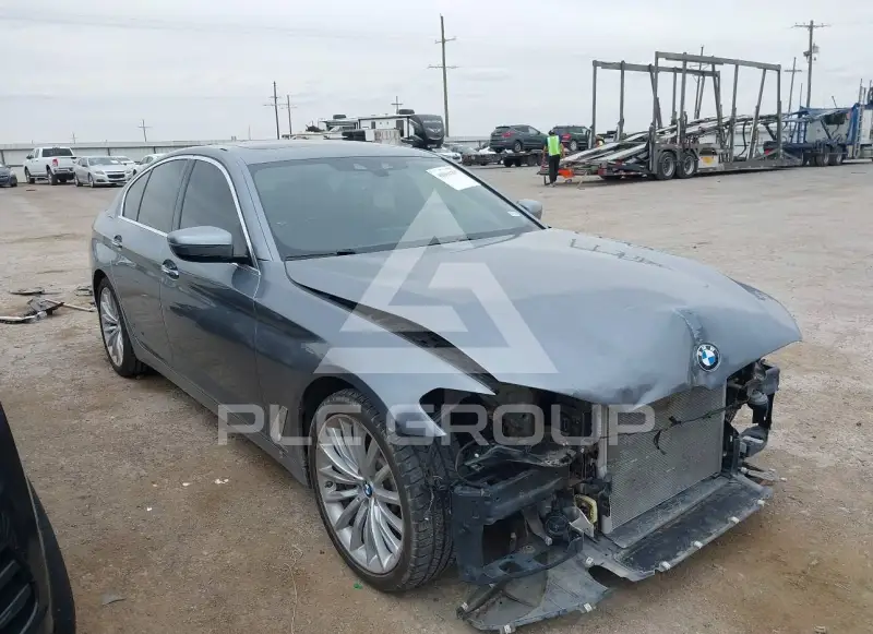 2018 BMW 530 photo