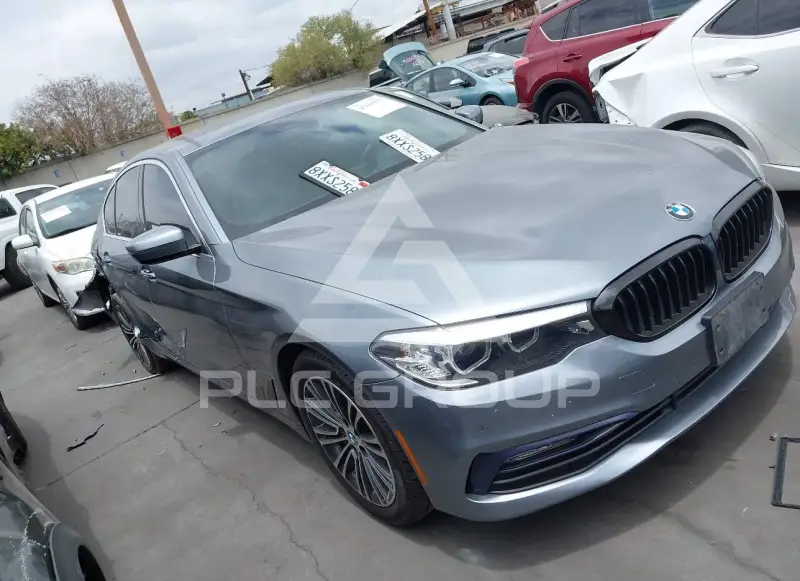 2018 BMW 530 фото