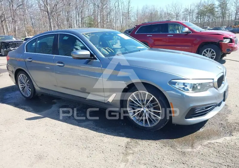 2018 BMW 530 фото