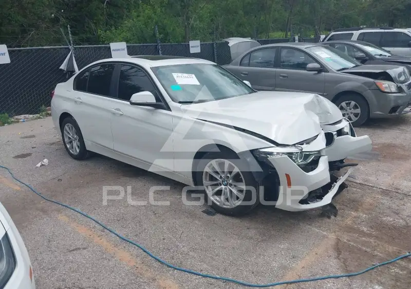 2018 BMW 320 photo
