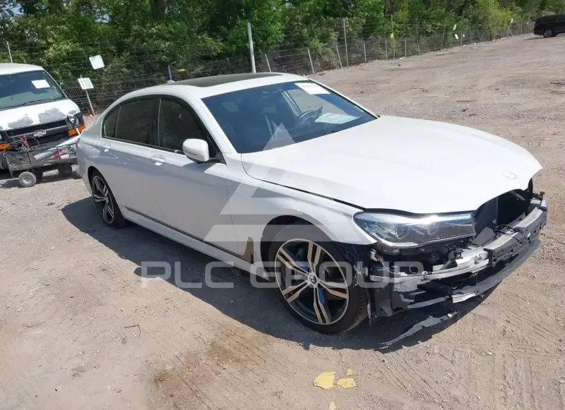 2018 BMW 740 photo