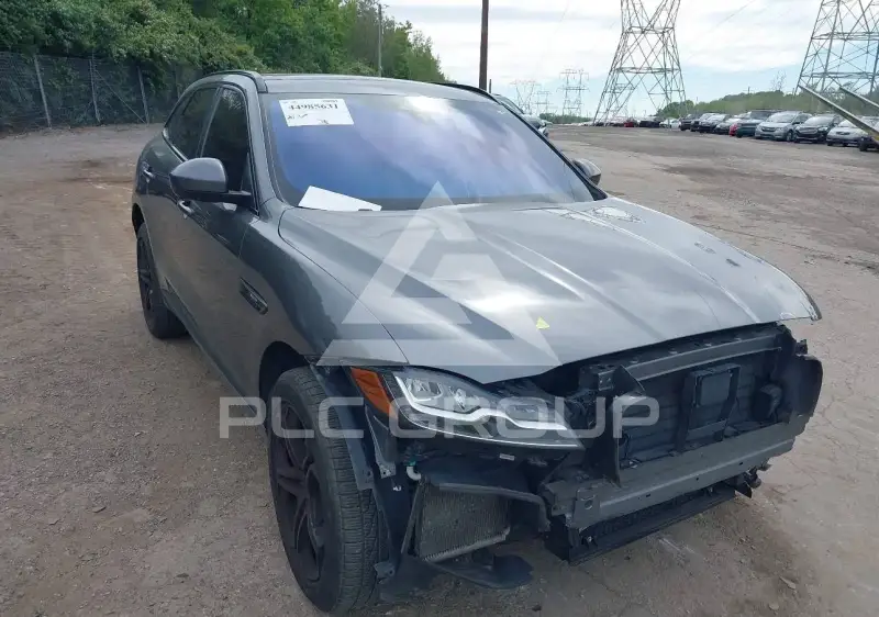 2018 Jaguar F-PACE photo