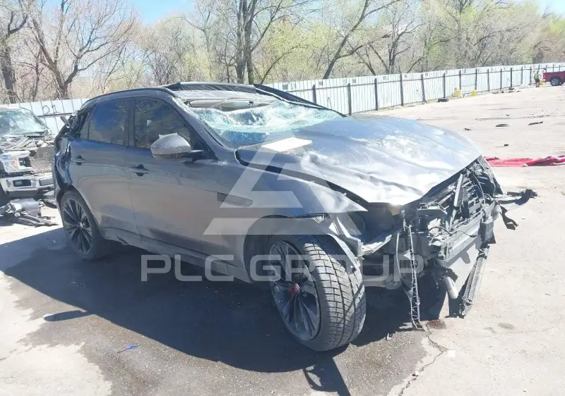 2018 Jaguar F-PACE photo