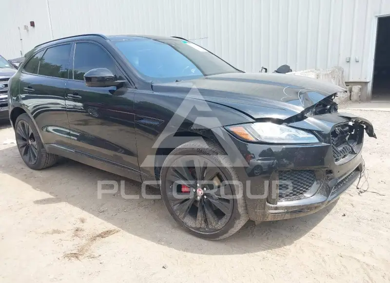 2018 Jaguar F-PACE photo