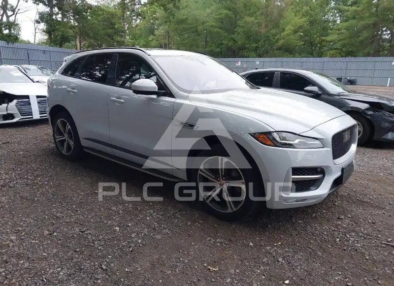 2018 Jaguar F-PACE photo