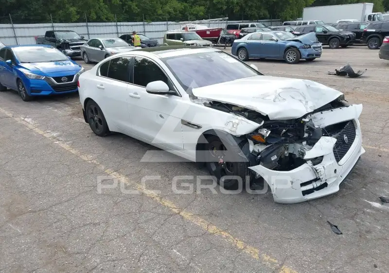 2018 Jaguar XE фото