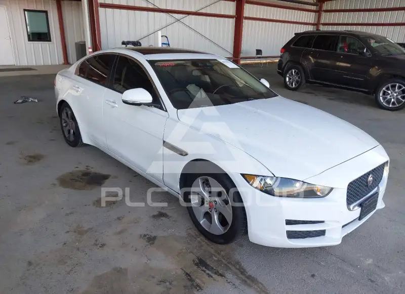 2018 Jaguar XE фото