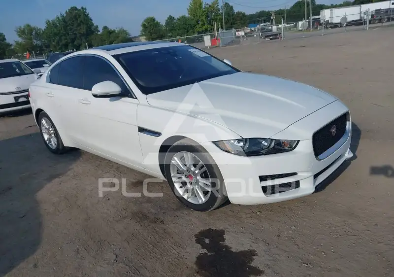2018 Jaguar XE photo