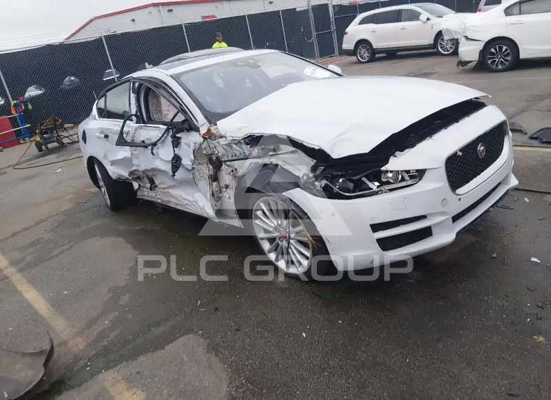 2018 Jaguar XE фото