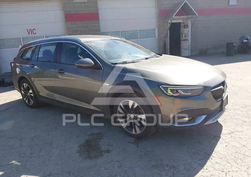 2018 Buick REGAL photo