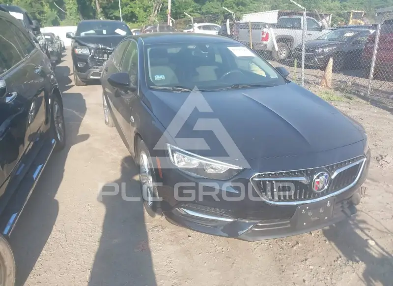 2018 Buick REGAL photo