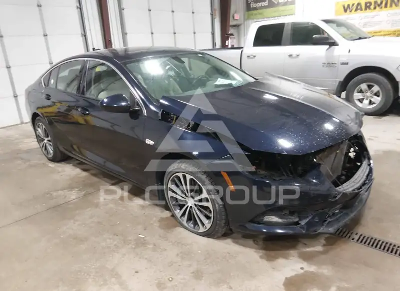 2018 Buick REGAL photo