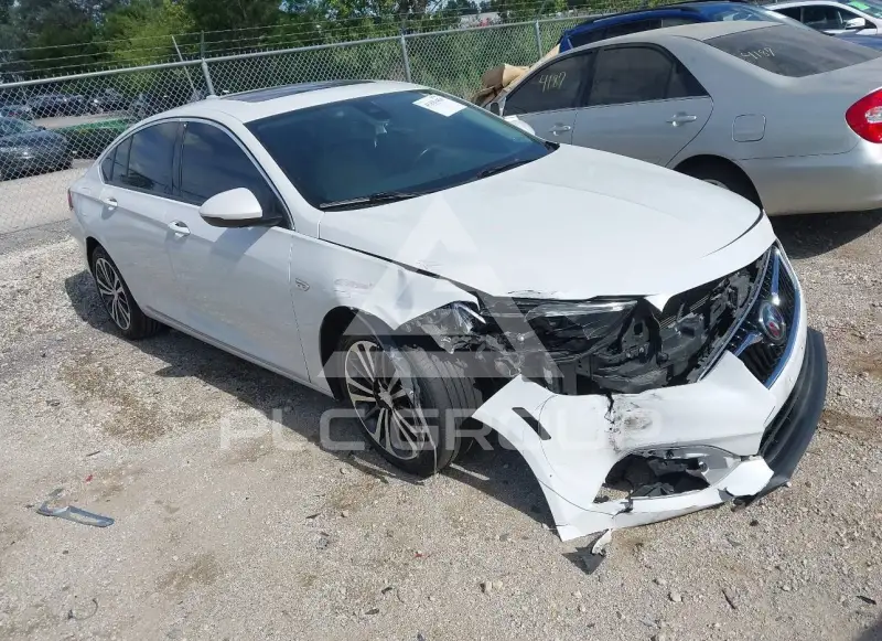 2018 Buick REGAL photo