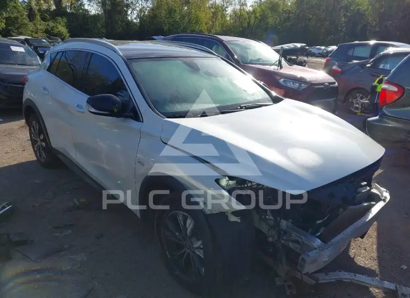 2018 Infinity QX30 фото