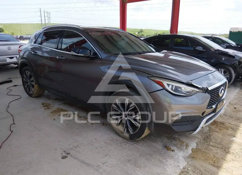 2018 Infinity QX30 фото
