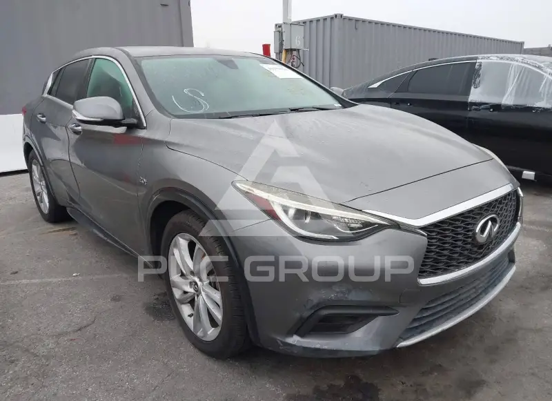 2018 Infinity QX30 фото