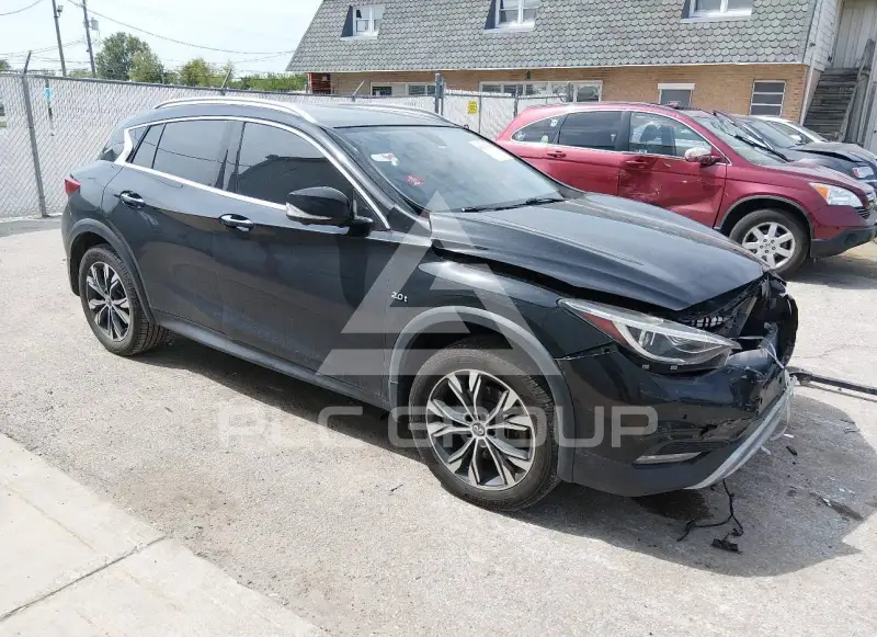 2018 Infinity QX30 фото
