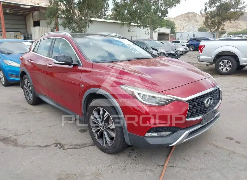 2018 Infinity QX30 фото
