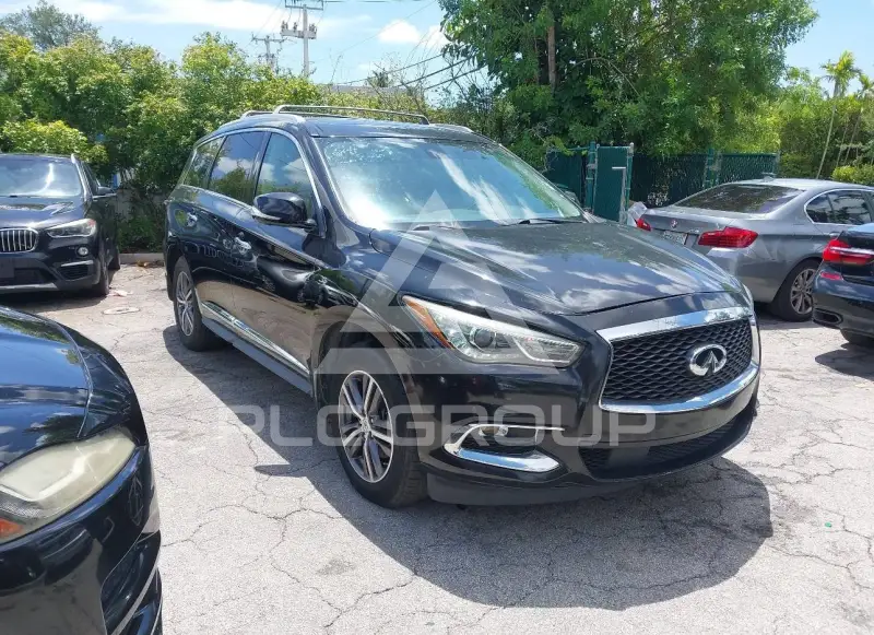 2018 Infinity QX60 фото