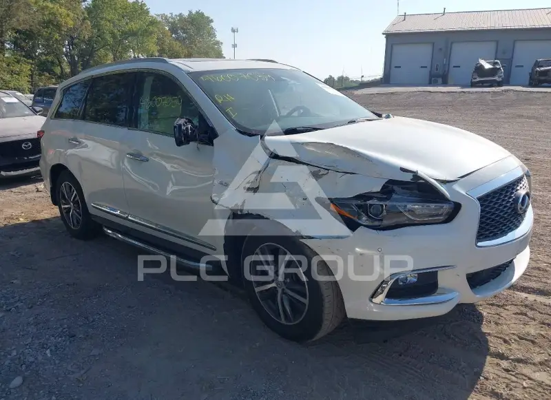 2018 Infinity QX60 photo