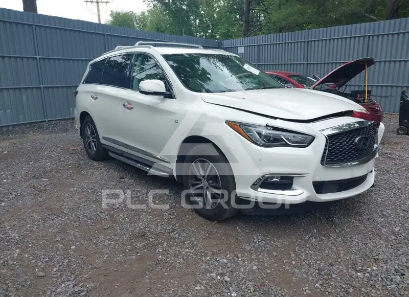 2018 Infinity QX60 photo