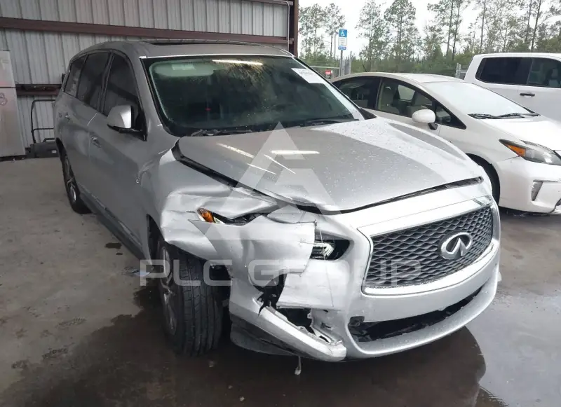 2018 Infinity QX60 photo