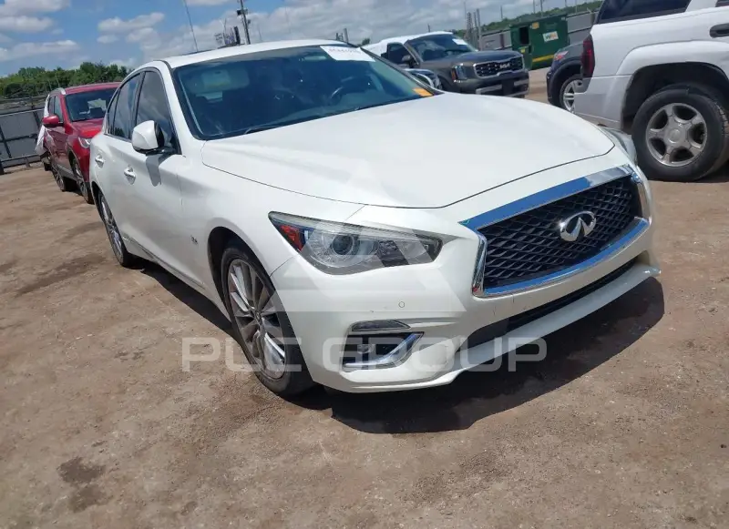 2018 Infinity Q50 photo