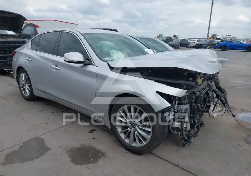 2018 Infinity Q50 photo