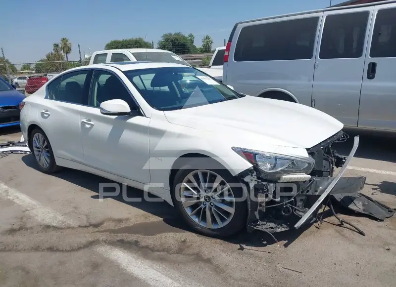 2018 Infinity Q50 photo
