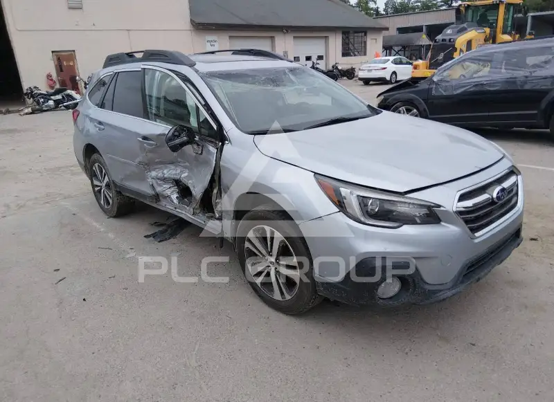 2018 Subaru Outback photo