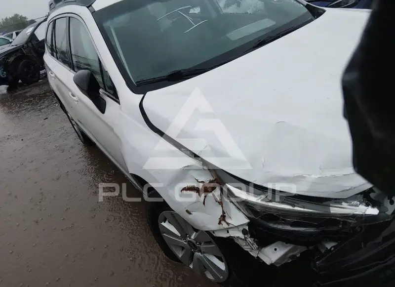 2018 Subaru Outback photo