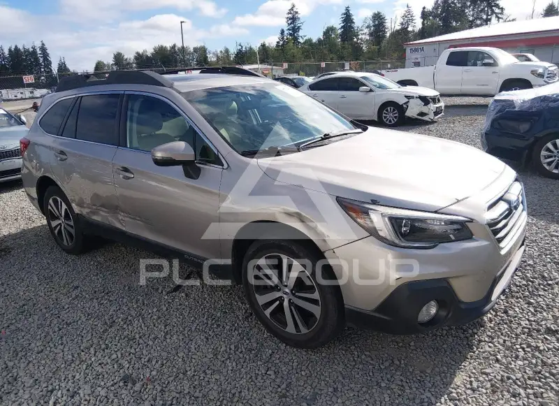 2018 Subaru Outback photo