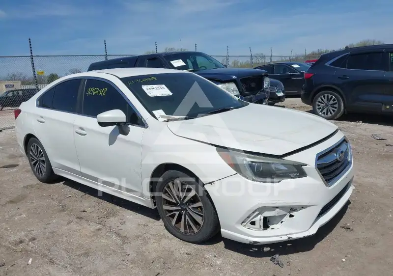 2018 Subaru Legacy photo