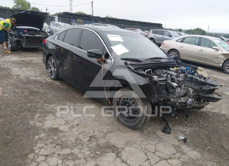 2018 Subaru Legacy photo